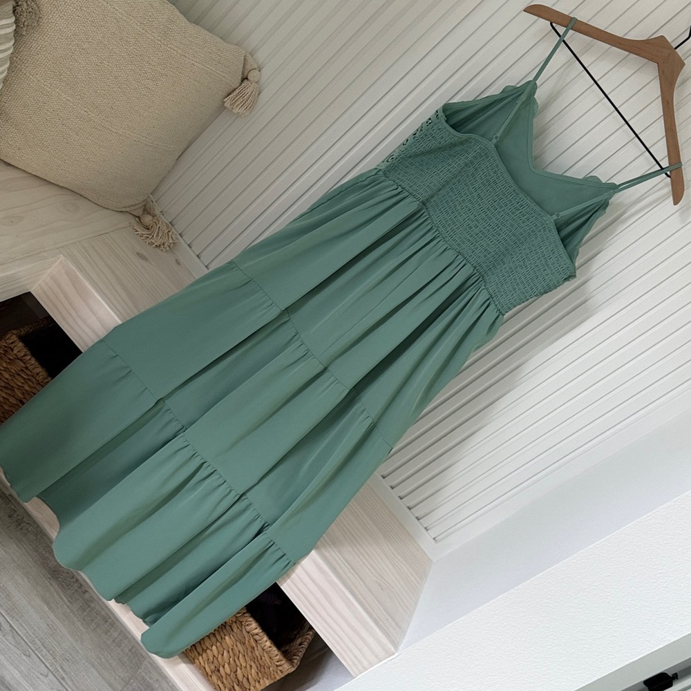 Elegant Green Lace Tiered Dress - Picture 6 of 6